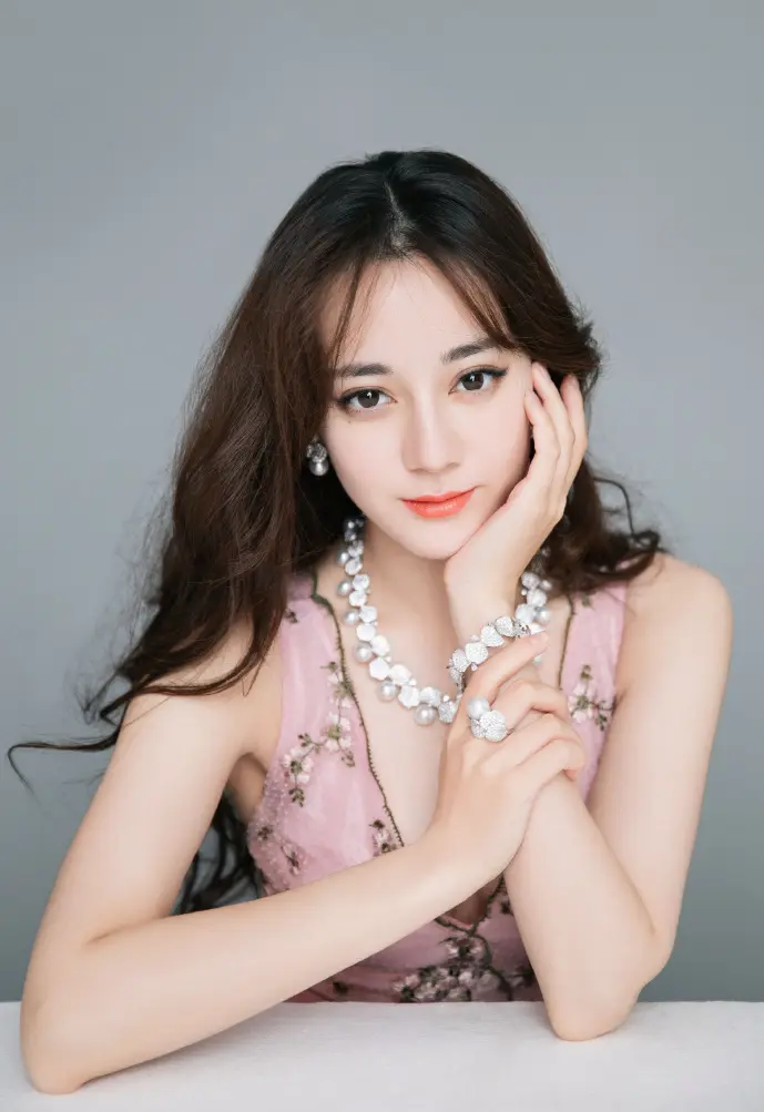 手机收音机界面示意图